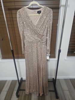 Xscape Nude Size 8 Side Slit Straight Dress on Queenly