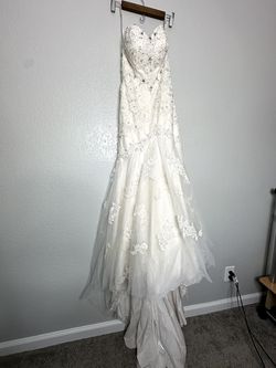 Style 6051 Stella York White Size 10 Floral Wedding Mermaid Dress on Queenly
