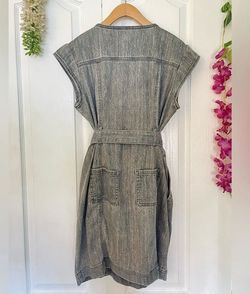 White House Black Market Gray Size 00 Cap Sleeve Swoop Straight Dress on Queenly