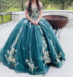 Style 22008 LeoniaLee Green Size 2 Floor Length Glitter Ball gown on Queenly