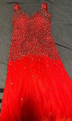Red Size 4 Mermaid Dress on Queenly