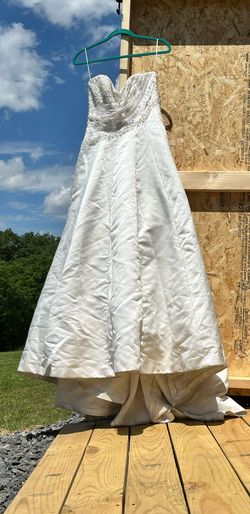 Maggie Sottero White Size 10 Military A-line Dress on Queenly