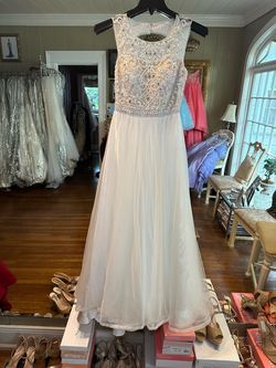 Jolene White Size 0 Free Shipping Engagement Straight Dress on Queenly