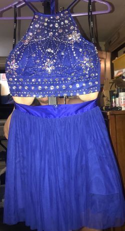 Style #Q586G371 B. Darlin Blue Size 4 Prom Ball gown on Queenly