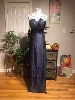 Badgley Mischka Blue Size 4 Shiny Wedding Guest Straight Dress on Queenly