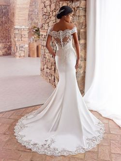 Style Agapi White One by Pronovias White Size 14 Floor Length Agapi Straight Dress on Queenly