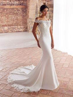 Style Agapi White One by Pronovias White Size 14 Floor Length Agapi Straight Dress on Queenly