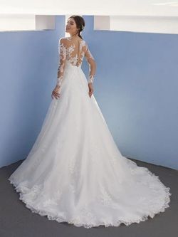 Style Rukshana White One by Pronovias White Size 8 Jewelled A-line Dress on Queenly