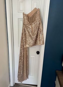 Gold Size 6 Cocktail Dress on Queenly