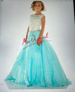 Mac Duggal Blue Size 10 Cap Sleeve Ball gown on Queenly