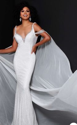 Style 2440 Johnathan Kayne White Size 4 Cap Sleeve Floor Length Pageant Mermaid Dress on Queenly