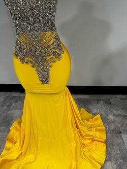 Bellz Couture Yellow Size 12 Swoop 50 Off Floor Length Mermaid Dress on Queenly