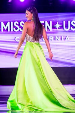 Style 11071 Ashley Lauren Green Size 0 Pageant Side Slit Halter Ball gown on Queenly