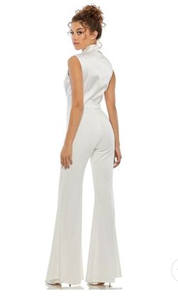 Mac Duggal White Size 0 Engagement Floor Length Bridal Shower Jumpsuit Dress on Queenly
