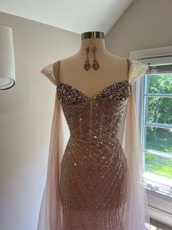 Portia and Scarlett Pink Size 0 Prom Sleeves Medium Height A-line Dress on Queenly