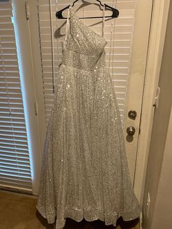 Sherri Hill White Size 0 Cotillion Floor Length Short Height Ball gown on Queenly