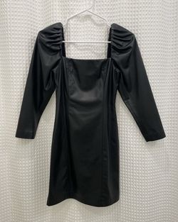 Alice + Olivia Black Size 2 Mini 50 Off Long Sleeve Cocktail Dress on Queenly