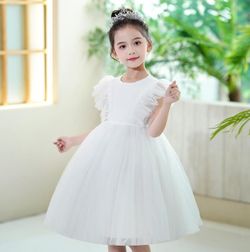 White Size 6 Ball gown on Queenly