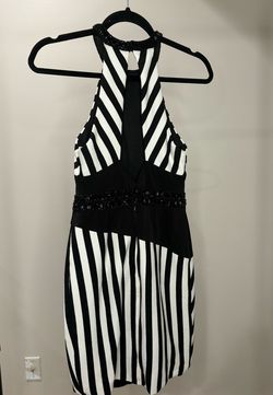 Tony Bowls Black Size 4 Mini High Neck Cocktail Dress on Queenly