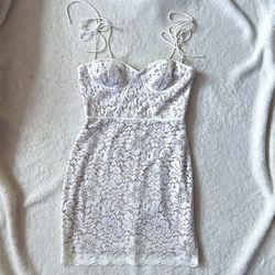 Lulus White Size 4 Fitted Corset Bustier Cocktail Dress on Queenly