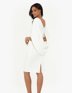Betsy and Adam White Size 8 Long Sleeve Cocktail Dress on Queenly