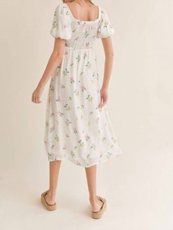 Style 1-83712343-149 Sadie & Sage White Size 12 Floral Print Square Neck Cocktail Dress on Queenly