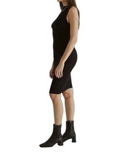 Style 1-4256693021-74 MOD REF Black Size 4 High Neck Summer Cocktail Dress on Queenly