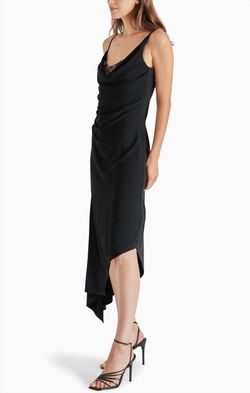 Style 1-2401037197-70 STEVE MADDEN Black Size 0 Lace Jersey Cocktail Dress on Queenly