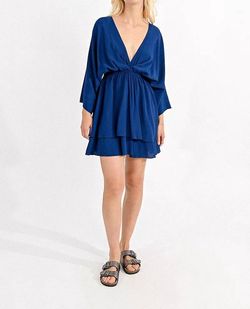 Style 1-2838306964-74 MOLLY BRACKEN Blue Size 4 V Neck 1-2838306964-74 Cocktail Dress on Queenly
