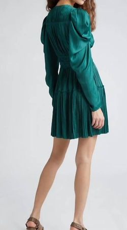 Style 1-2699879426-5 Ulla Johnson Green Size 0 Plunge 1-2699879426-5 Free Shipping Cocktail Dress on Queenly