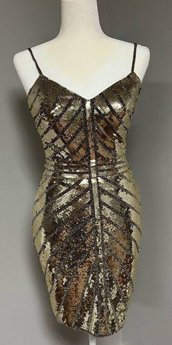 Jovani Gold Size 2 Shiny Plunge Cocktail Dress on Queenly