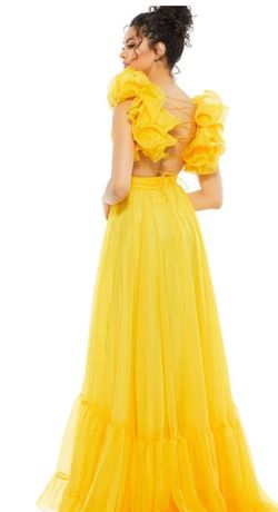 Mac Duggal Yellow Size 2 Prom 50 Off Pageant Ball gown on Queenly