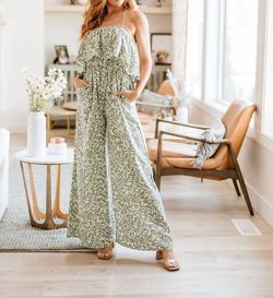 Style 1-3829710102-70 Hailey & Co Green Size 0 Hailey And Co 1-3829710102-70 Floor Length Pockets Floral Jumpsuit Dress on Queenly