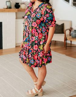 Style 1-3671189872-74 Haptics Black Size 4 Spandex Sleeves Pockets Floral Cocktail Dress on Queenly