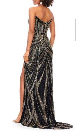 Ashley Lauren Black Size 2 Prom Strapless Pageant A-line Dress on Queenly