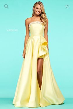 Style #53710 Sherri Hill Yellow Size 8 Pageant Ball gown on Queenly