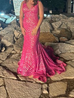 Jovani Pink Size 4 Plunge Prom Mermaid Dress on Queenly