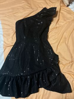 Black Size 4 Cocktail Dress on Queenly