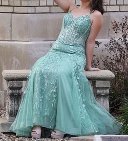 Green Size 8 Mermaid Dress on Queenly