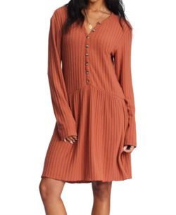 Style 1-3572737126-70 Billabong Brown Size 0 1-3572737126-70 Free Shipping Long Sleeve Cocktail Dress on Queenly