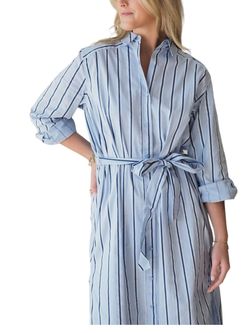 Style 1-1928301350-149 2.7 AUGUST APPAREL Blue Size 12 Free Shipping Plus Size Cocktail Dress on Queenly