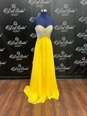 Yellow Size 4 A-line Dress on Queenly