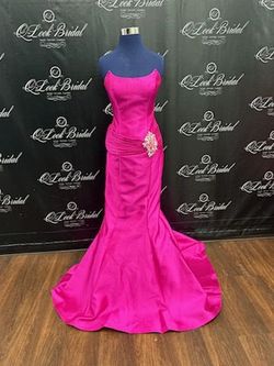 Pink Size 4 Mermaid Dress on Queenly