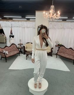 Jovani White Size 0 Interview Jumpsuit Dress on Queenly