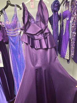 Rachel Allan Purple Size 4 Plunge Floor Length Mermaid Dress on Queenly