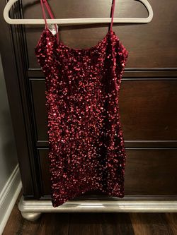 Red Size 0 Cocktail Dress on Queenly