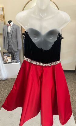 Style 4078 Ashley Lauren Multicolor Size 8 Strapless Flare Jersey Cocktail Dress on Queenly