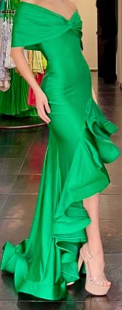 Green Size 8 Mermaid Dress on Queenly