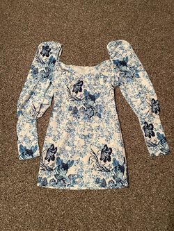 Shoplisadean Blue Size 4 Long Sleeve Sleeves Cocktail Dress on Queenly