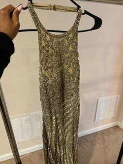 Sherri Hill Nude Size 4 High Neck Cocktail Dress on Queenly